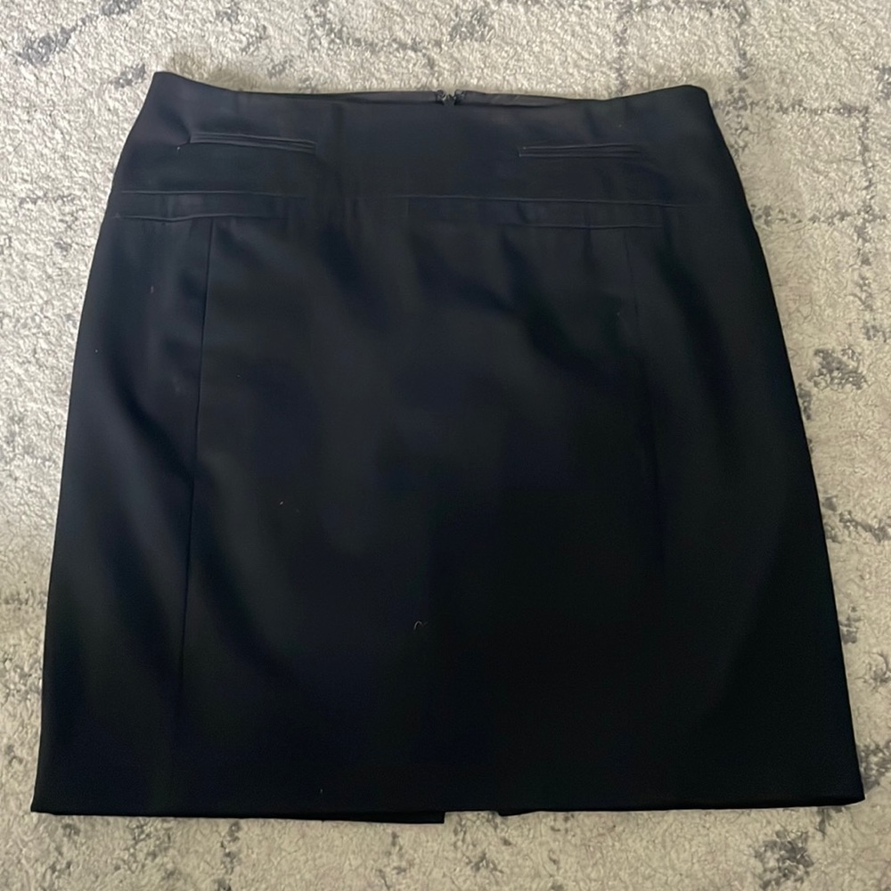 Black pencil skirt. Size 6. Express brand